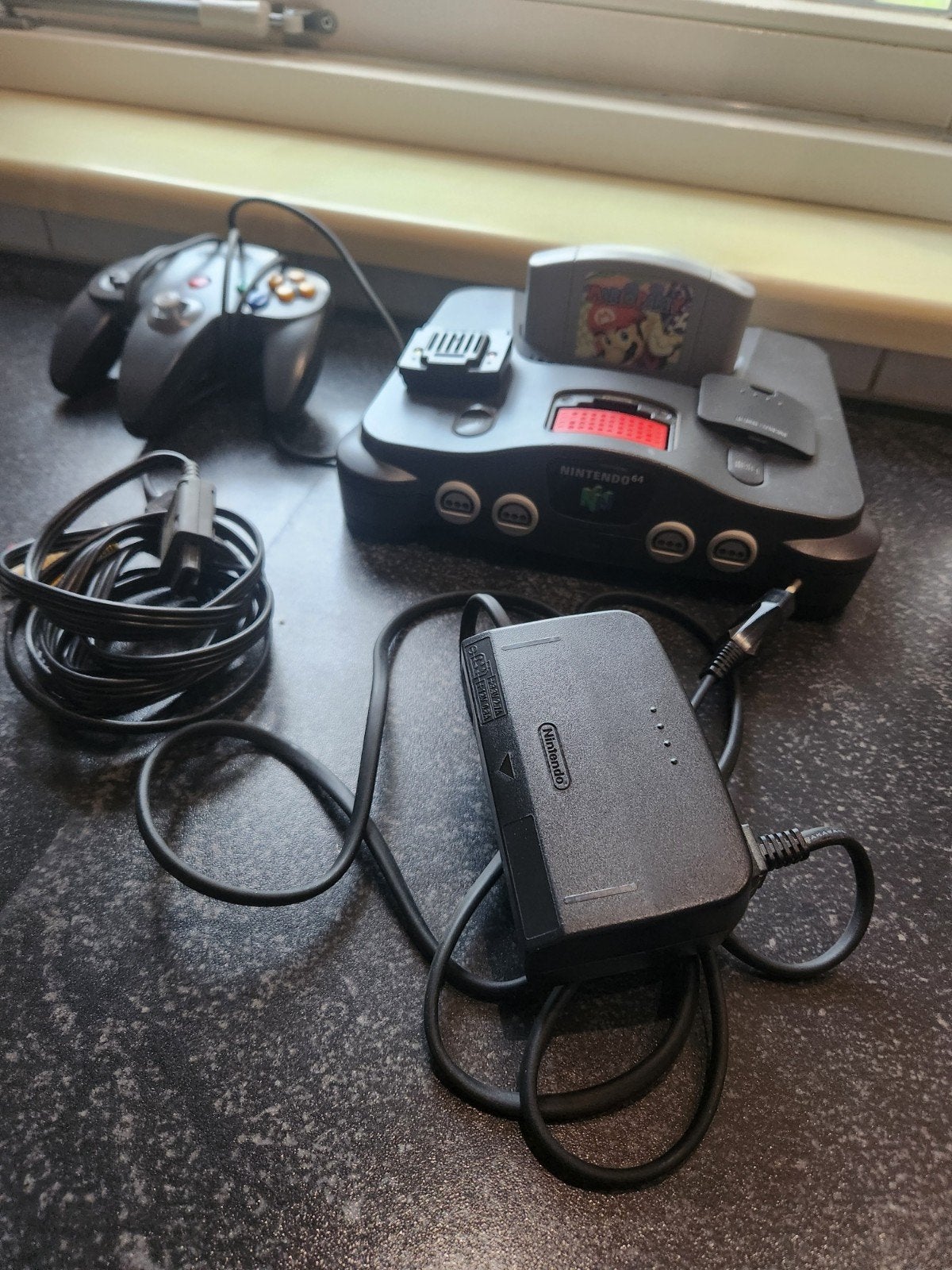 Nintendo 64 met Mario Party, controller en expension pack, Spelcomputers en Games, Ophalen of Verzenden, Gebruikt, Met 1 controller