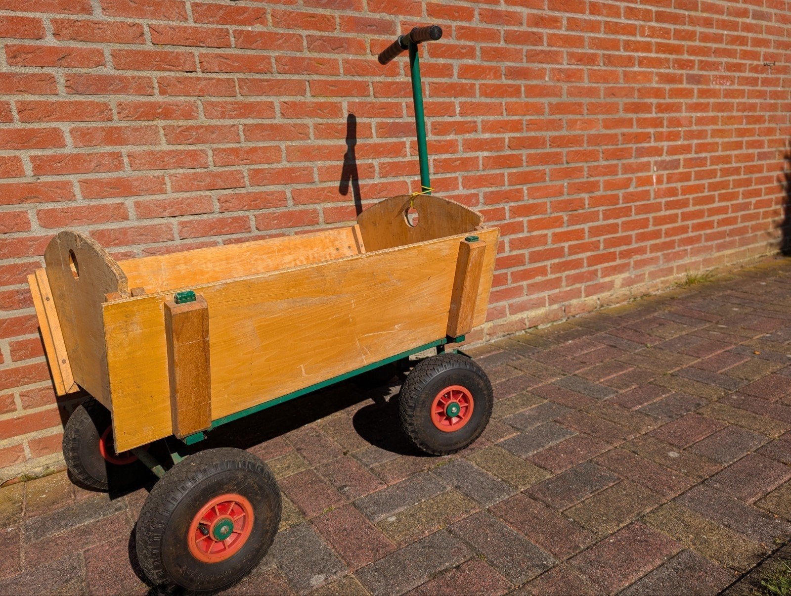 Houten bolderkar met luchtbanden, Ophalen, Gebruikt