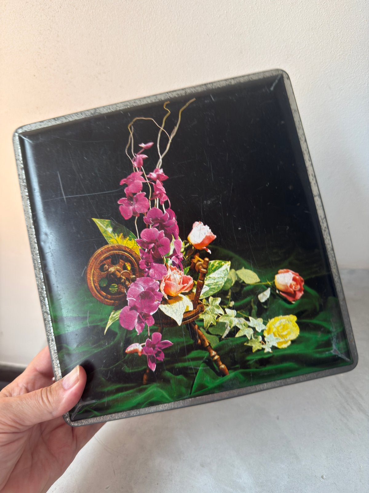 Vintage Patria koekblik Amsterdam – bloemen – oud blik., Verzamelen, Ophalen of Verzenden, Gebruikt, Koek(jes), Overige merken