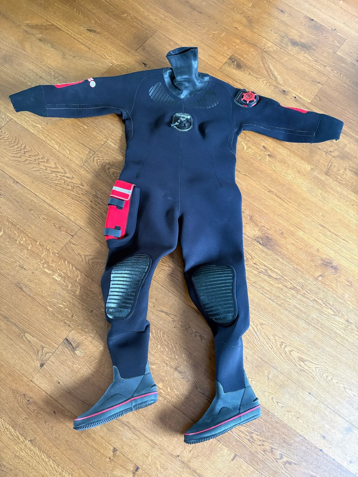 Droogpak met onderpakken en opbergtas, Ophalen of Verzenden, Gebruikt, Duikpak