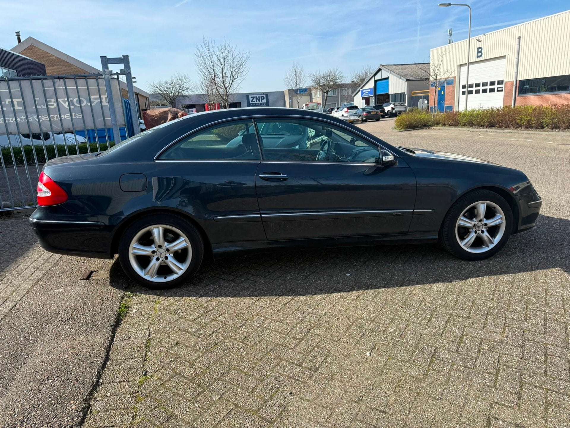 Mercedes-Benz CLK-klasse Coupé 200 K. Elegance, Automaat, Gebruikt, 4 stoelen, 1796 cc