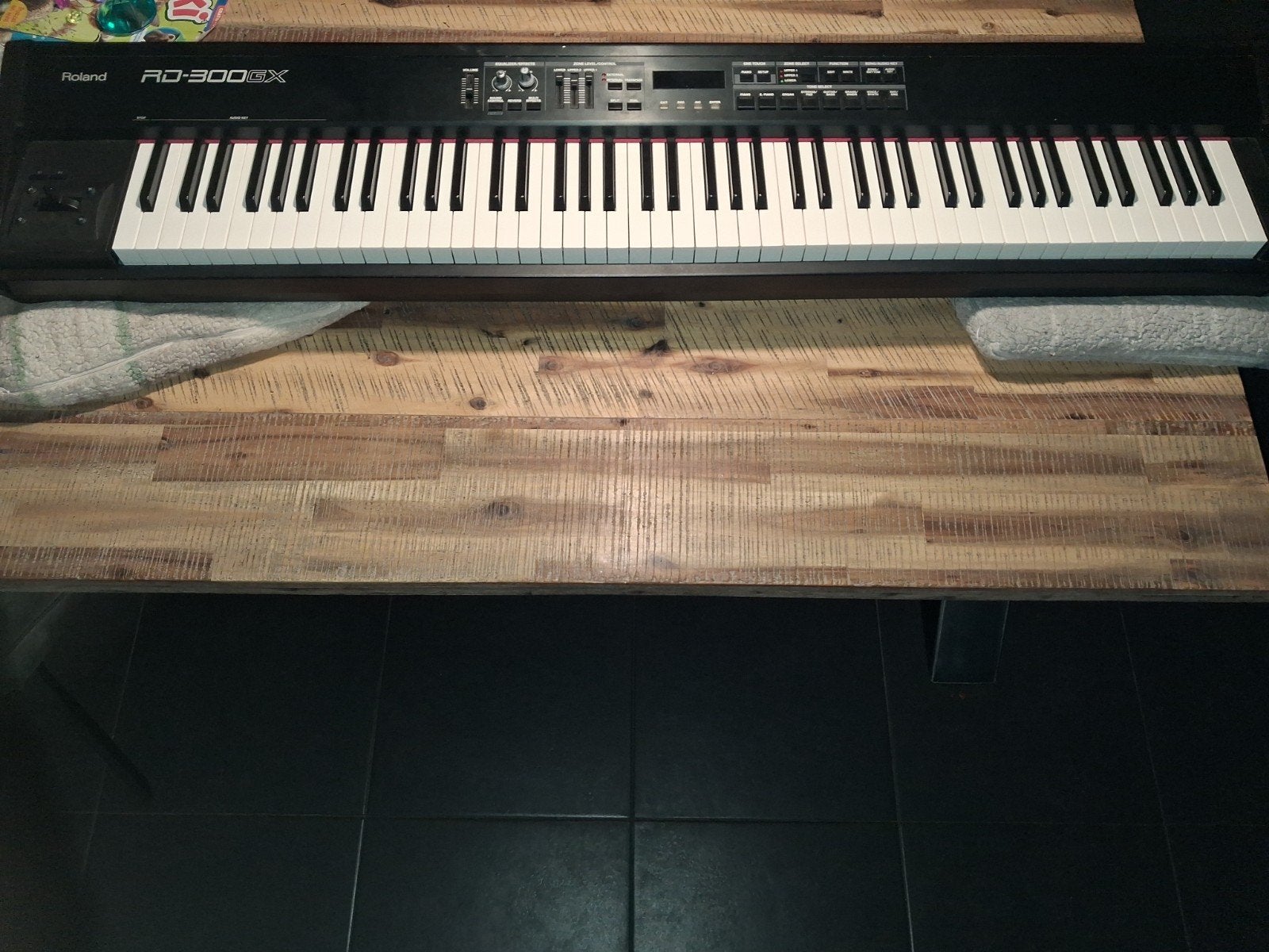 Roland RD-300GX Digitale Piano met Flightcase, Ophalen, Gebruikt, Zwart, Digitaal