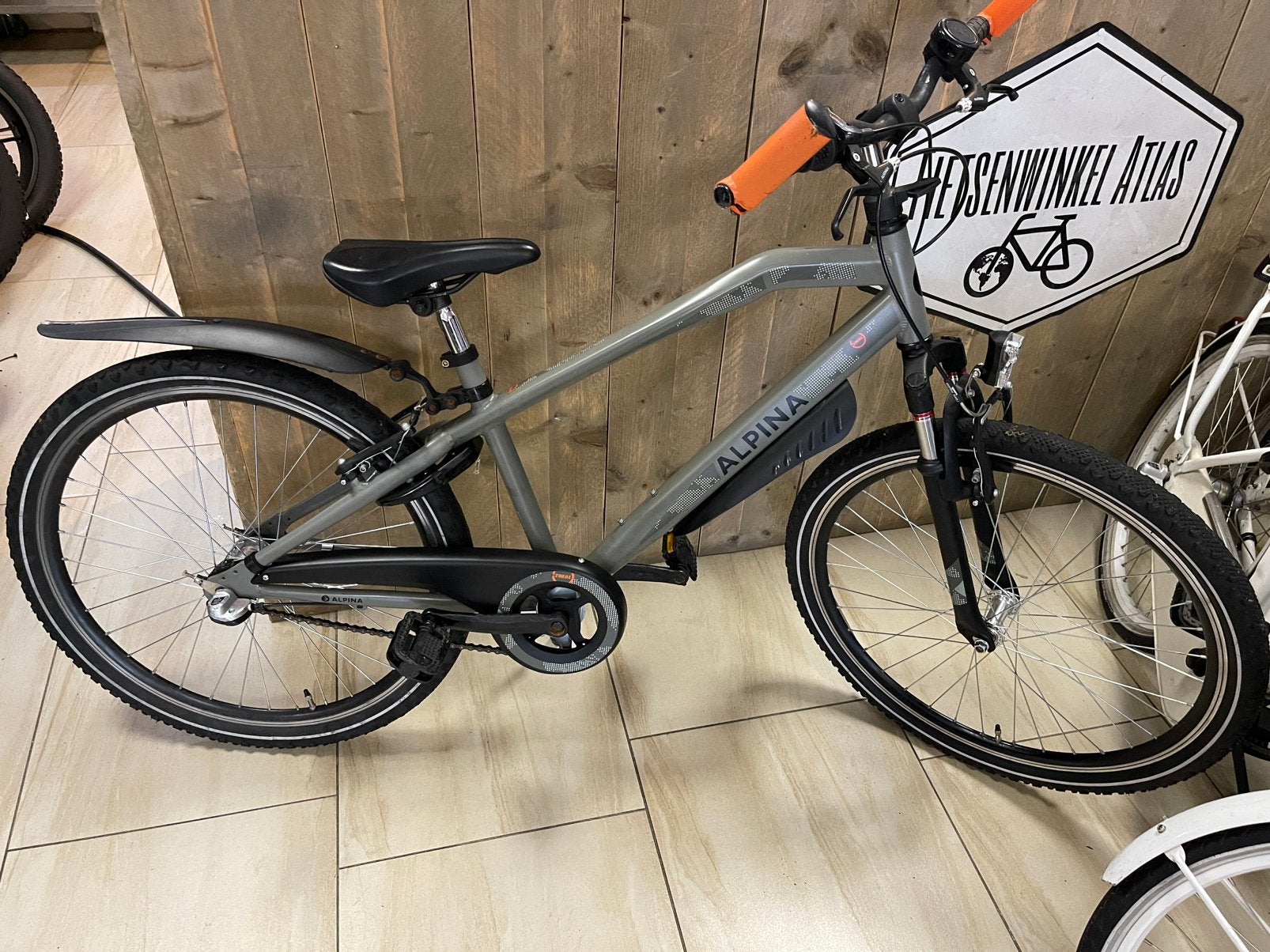Alpina trial jongensfiets 26 inch 3 versnellingen, Fietsen en Brommers, Ophalen, Zo goed als nieuw, 26 inch of meer, Versnellingen
