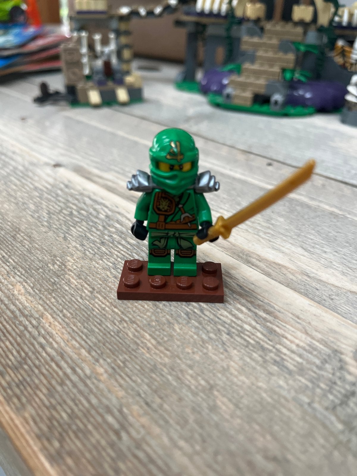 Lego Ninjago Lloyd Minifiguur met zwaard, Gebruikt, Lego, Ophalen of Verzenden, Minifiguur