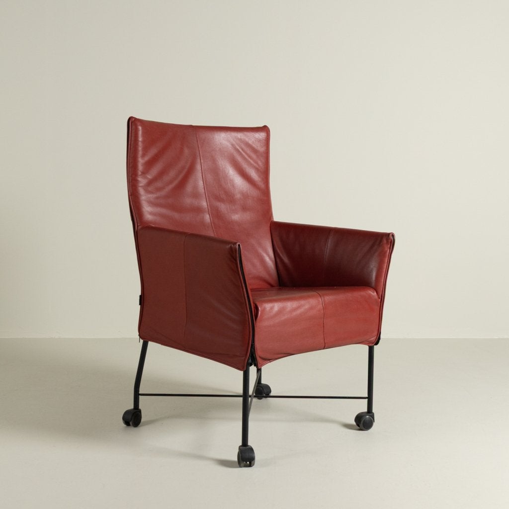 Montis Charly Fauteuil Rood Leer - Zwart (Op Wielen), Niet ingevuld, Zo goed als nieuw, Niet ingevuld, Niet ingevuld