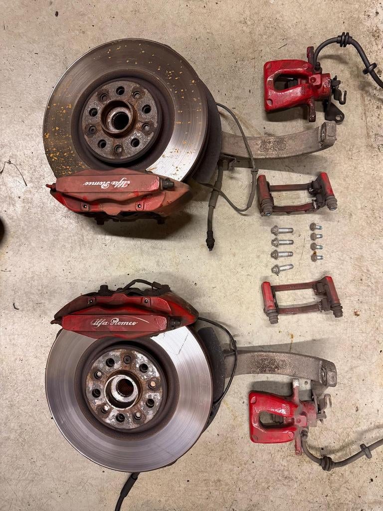 330 Brembo remmen Alfa Romeo 159, Brera, Giulietta en Spider, Auto-onderdelen, Ophalen of Verzenden, Nieuw, Alfa Romeo