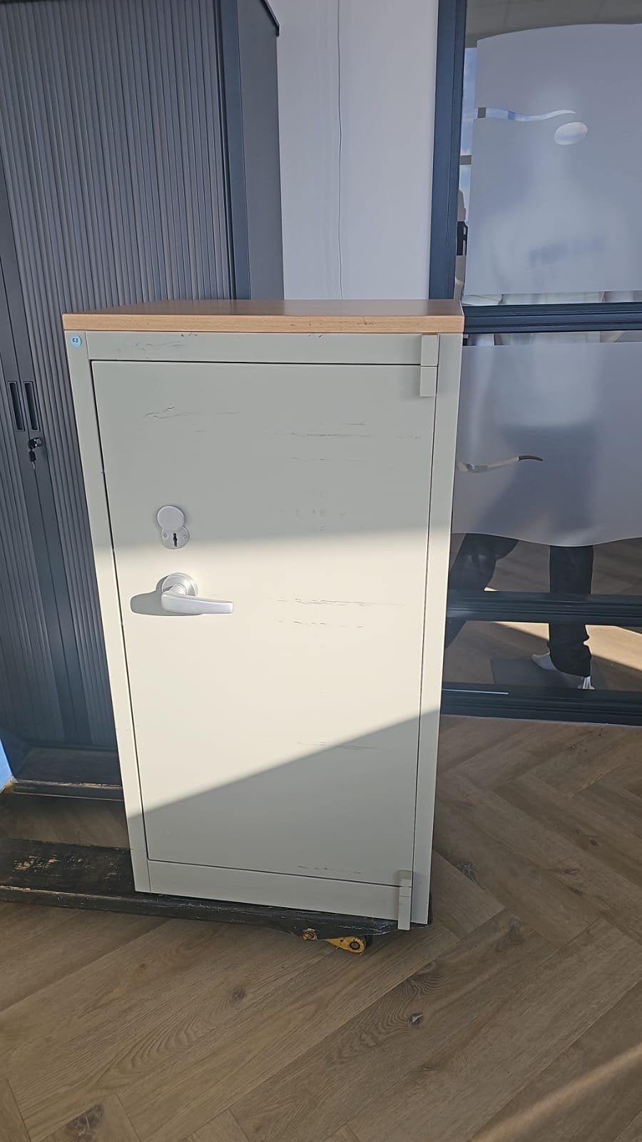 Metalen archiefkast/ kluis met sleutel - 118x62.5x48 cm, Ophalen, Gebruikt