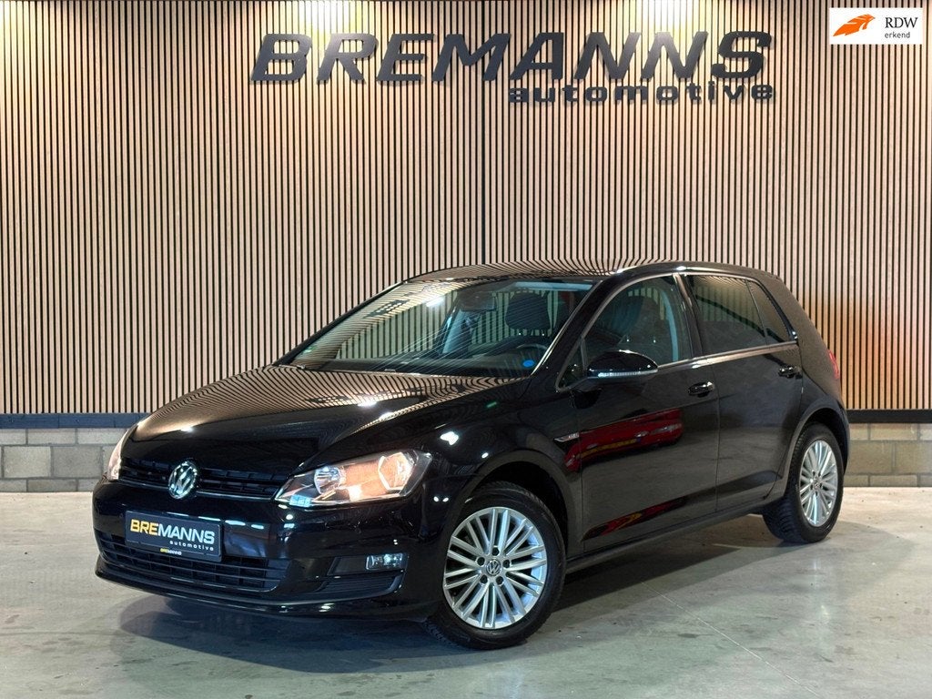 Volkswagen Golf 1.2 TSI CUP Edition / Stoelverwarming / Lede, Auto's, Voorwielaandrijving, Zwart, 4 cilinders, Zwart