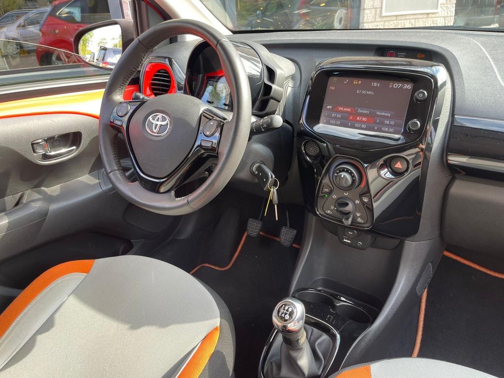 Toyota Aygo 1.0 VVT-i x-cite Camera Nieuwe koppeling APK Beu, Start-stop-systeem, Euro 5, Gebruikt, Overige kleuren