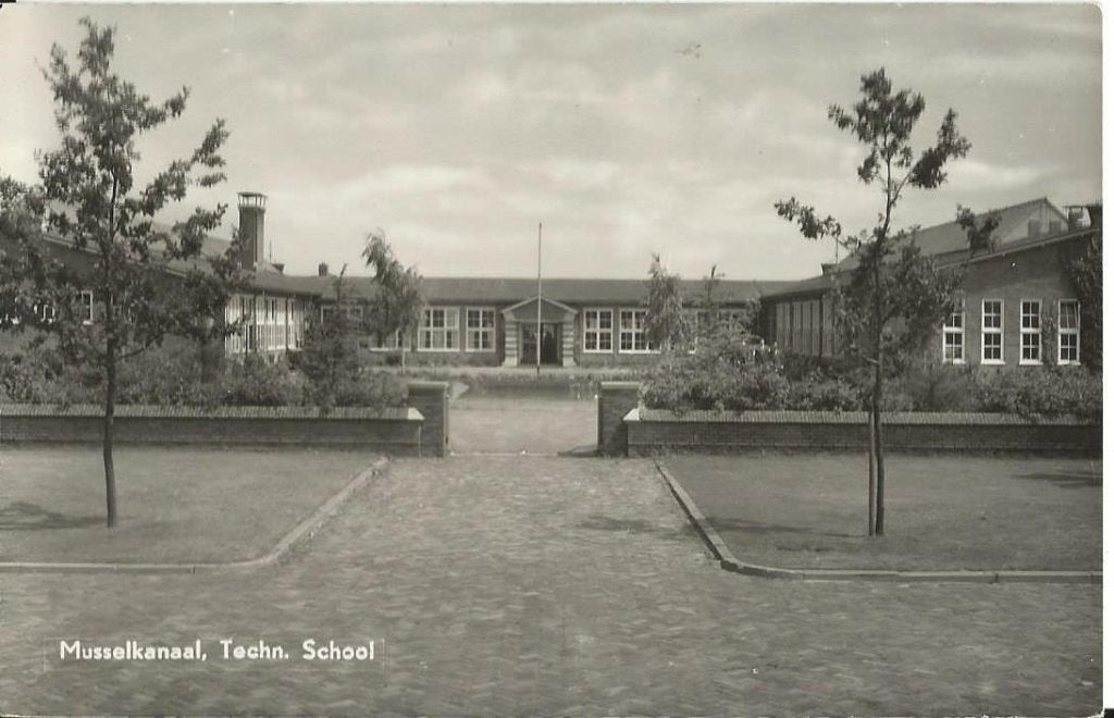 Musselkanaal, Techn. School, Verzamelen, Ansichtkaarten | Nederland, Verzenden, 1940 tot 1960, Ongelopen, Groningen