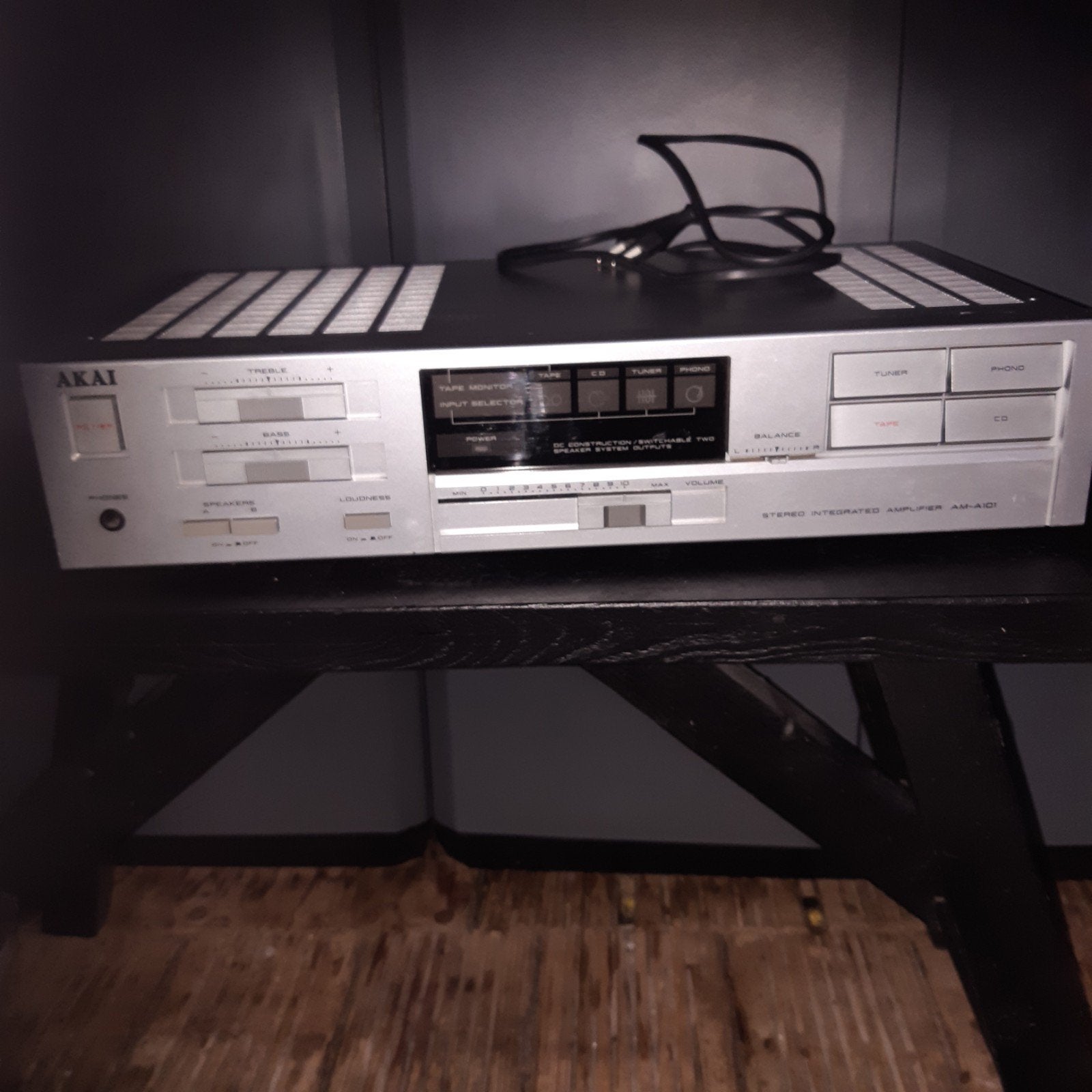 Akai AM-A101  Versterker, Overige merken, Gebruikt, Ophalen of Verzenden, Minder dan 60 watt