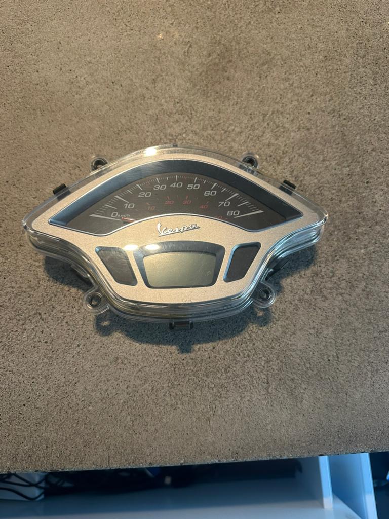 Snelheidsmeter Vespa, Fietsen en Brommers, Scooters | Vespa, Ophalen of Verzenden, Benzine