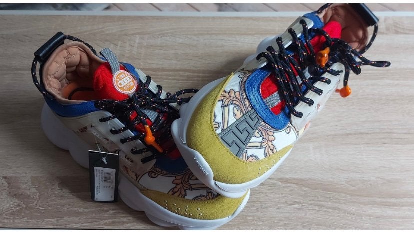 Versace sneakers maat 42 new !!, Kleding | Heren, Schoenen, Wit, Nieuw, Ophalen of Verzenden, Sneakers of Gympen
