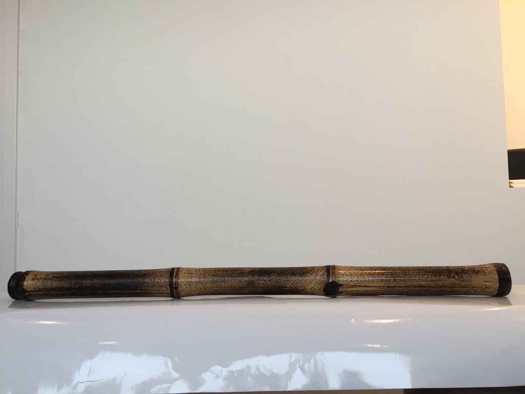 Grote Originele Batak Bamboekoker 90 cm | Sumatra, Antiek en Kunst, Ophalen, Meerkleurig, Hout, Object