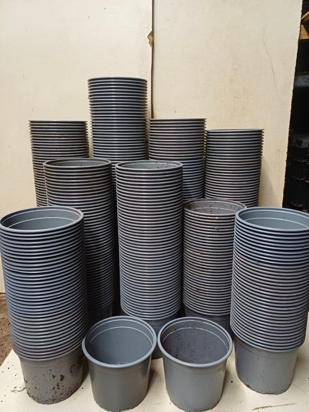 Kweekpotten plantenpotten bloempotten 2 liter, Kunststof, Gebruikt, Rond, Ophalen of Verzenden