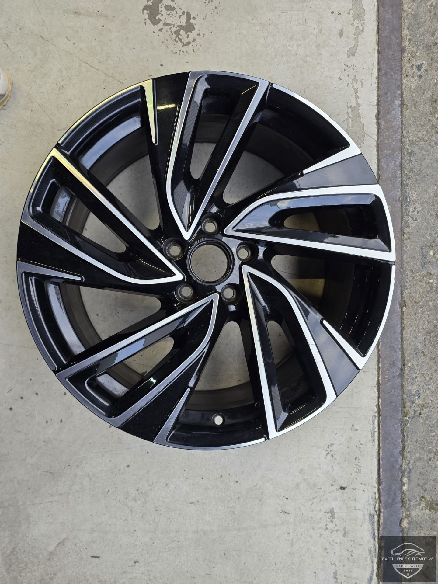 VW Arteon R Passat 3G R20 Velg Adelade 19 Inch 3G8601025AA, Auto-onderdelen, Banden en Velgen, Gebruikt, Volkswagen AG, Band(en)