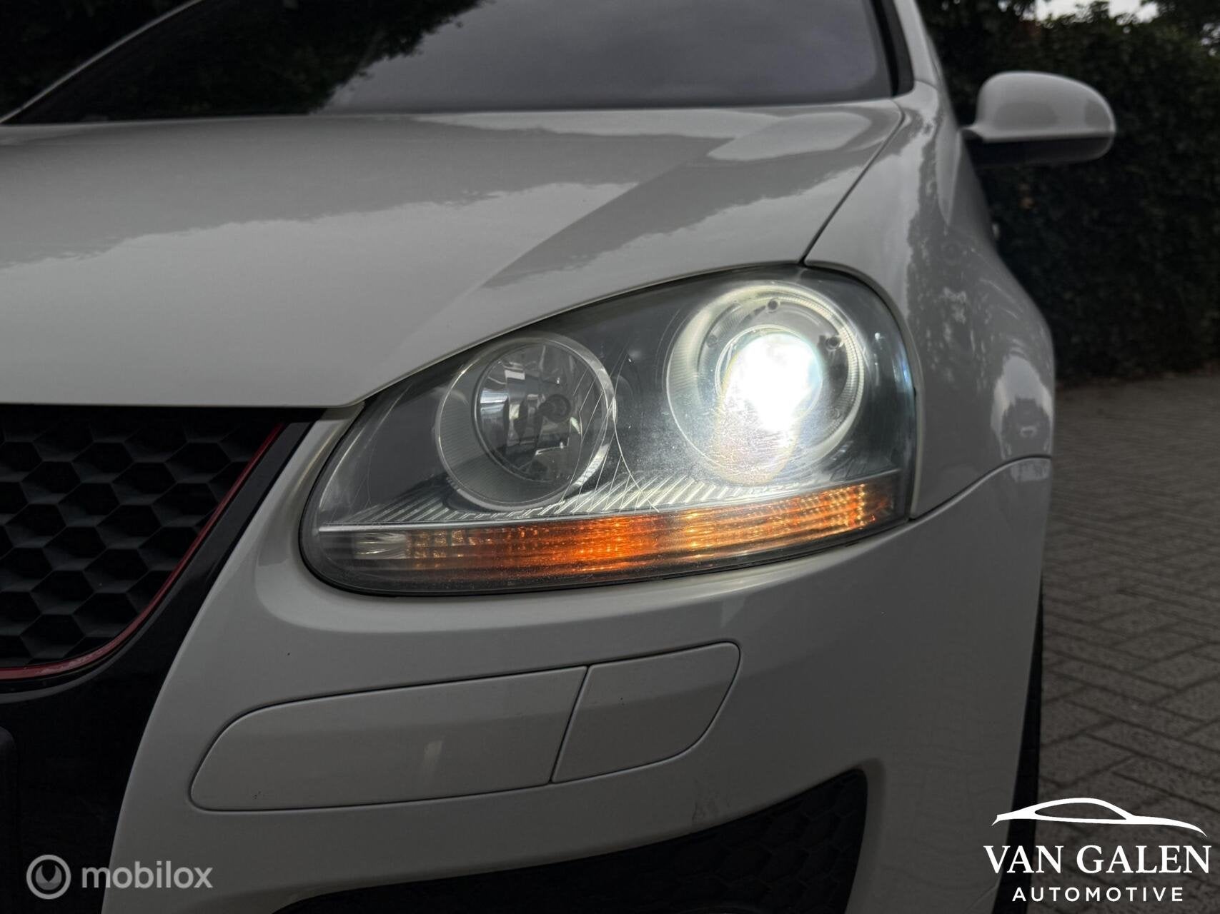 Volkswagen Golf 2.0 TFSI GTI 290Pk 5-deurs Airco|Xenon|Apk, Auto's, Gebruikt, 4 cilinders, Automatische klimaatregeling, Wit