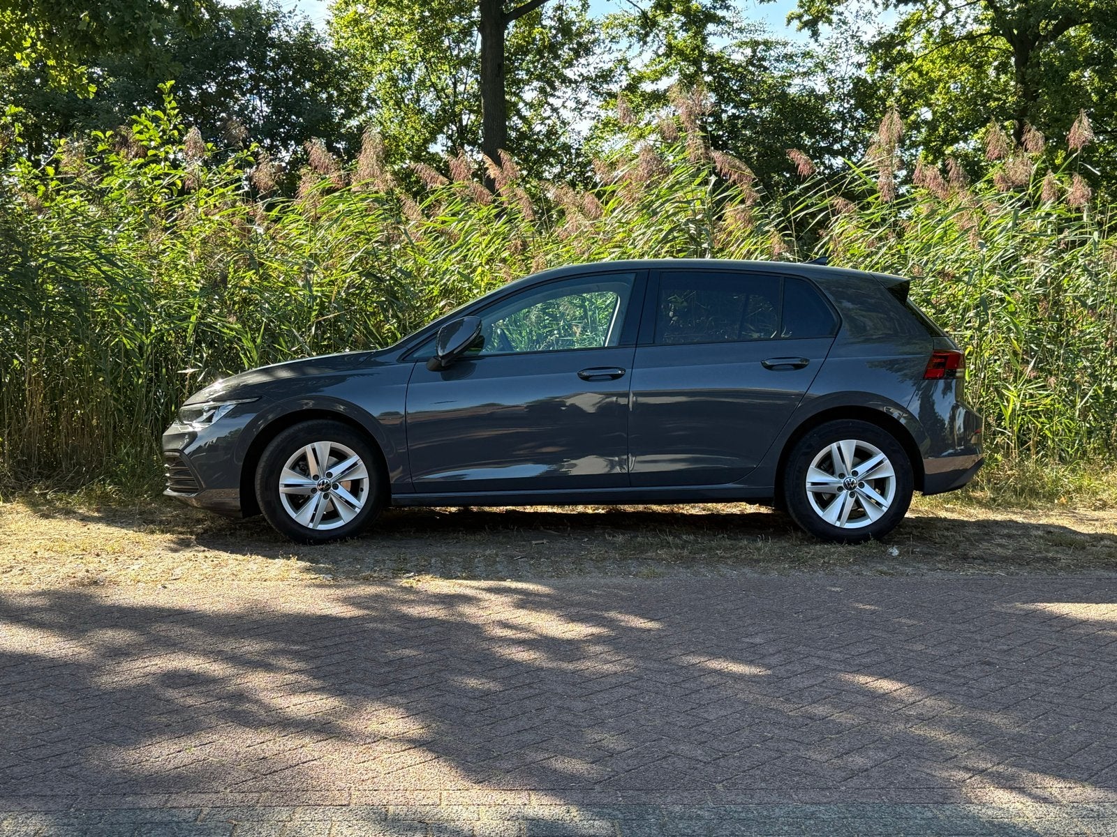 Volkswagen Golf 1.5 TSI 130pk 2021 Grijs, Auto's, Voorwielaandrijving, 4 cilinders, Bedrijf, 19 km/l