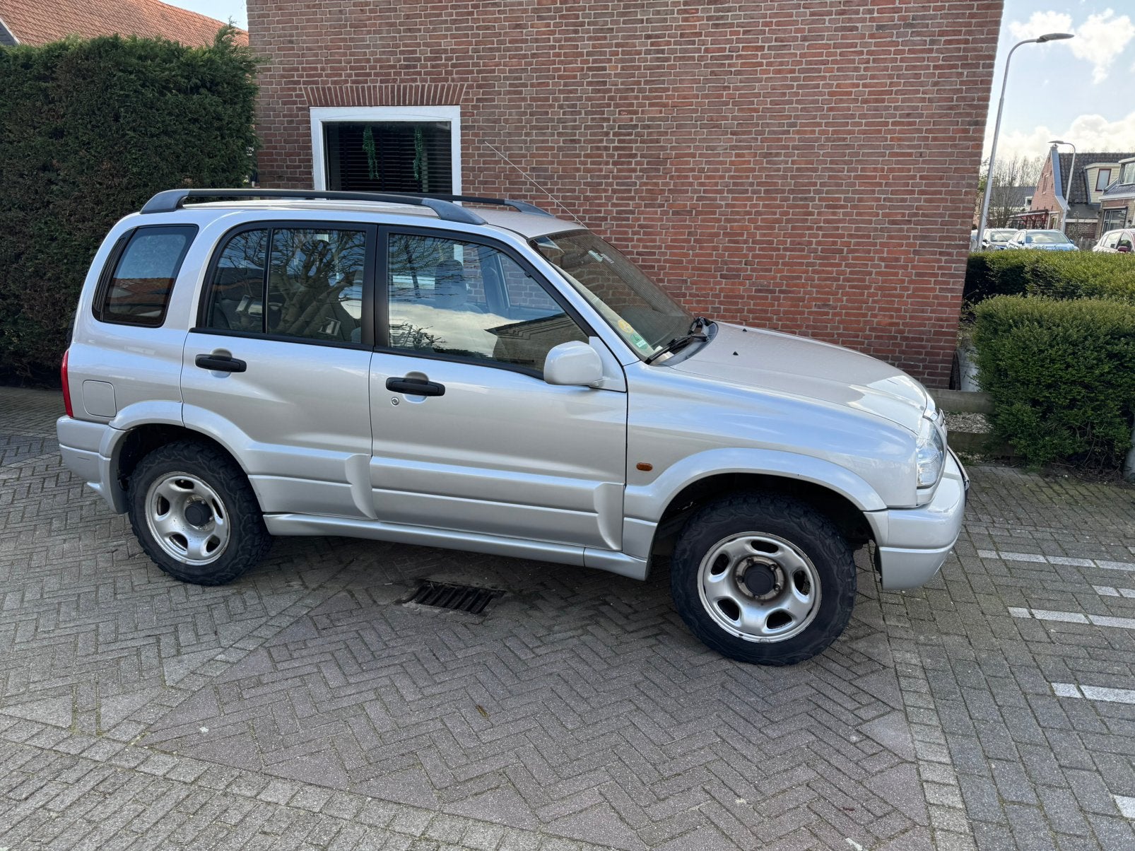 Suzuki Grand Vitara 2.0 5D AUT 2002 Grijs, Automaat, 1995 cc, Grand Vitara, Vierwielaandrijving