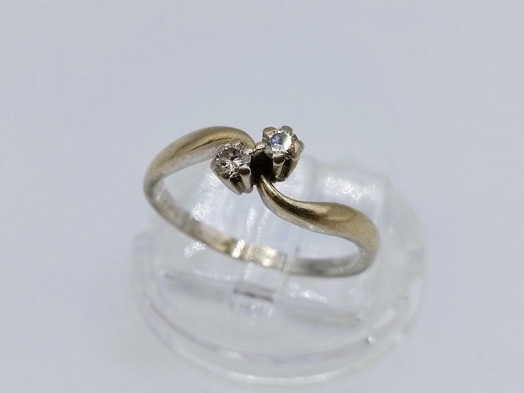 Witgouden slagring met 2 diamanten (0.14ct), 17,5 mm, Gebruikt, Info@zilverwebsite.nl, Verzenden, Wit