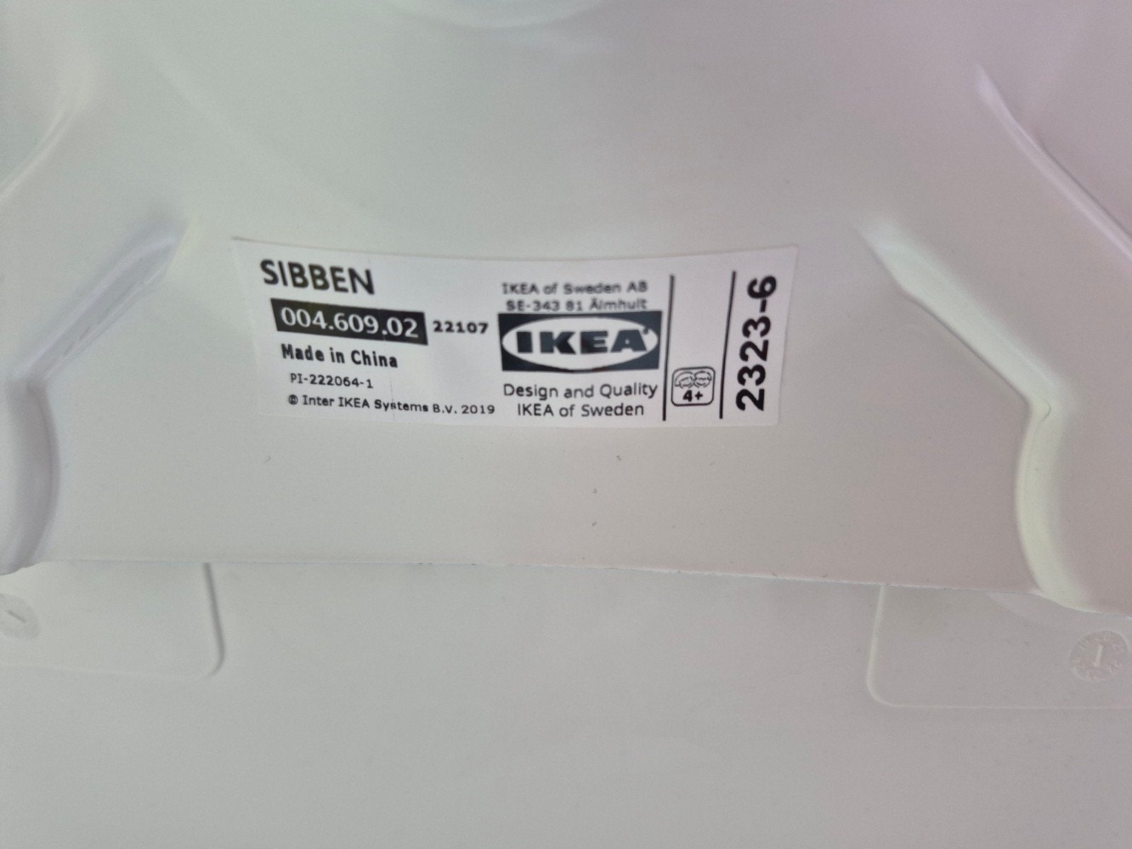 IKEA SIBBEN Kinderstoel Wit met Blauw Kussen, Huis en Inrichting, Stoelen, Ophalen, Gebruikt, Wit, Kunststof
