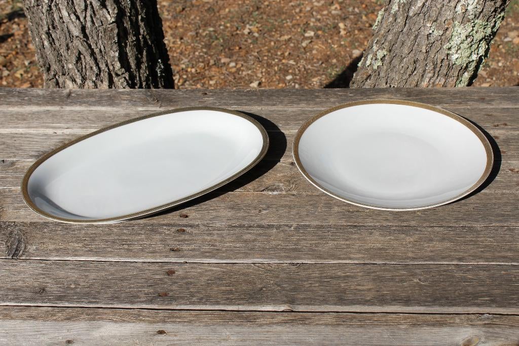 Brocante - Ovale opdienschaal van porselein!, Gebruikt, Ophalen of Verzenden, Schaal of Schalen, Overige stijlen