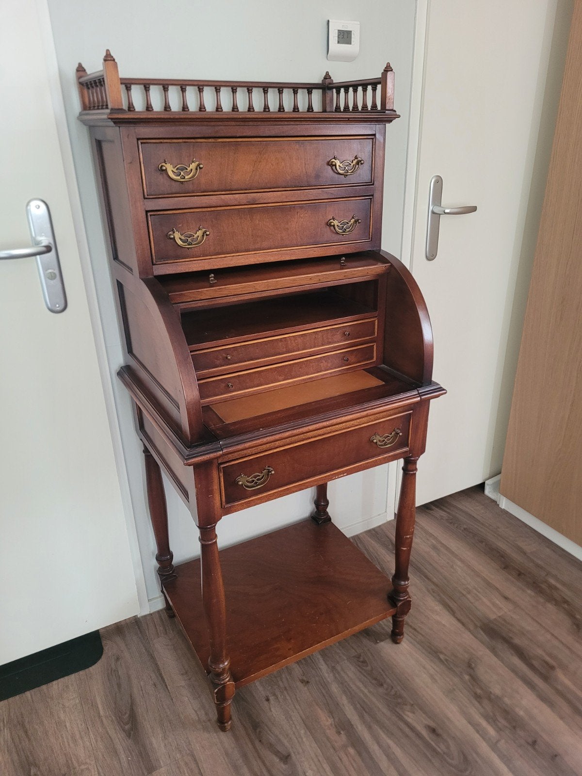 Antiek rolluikbureau / secretaire, Ophalen