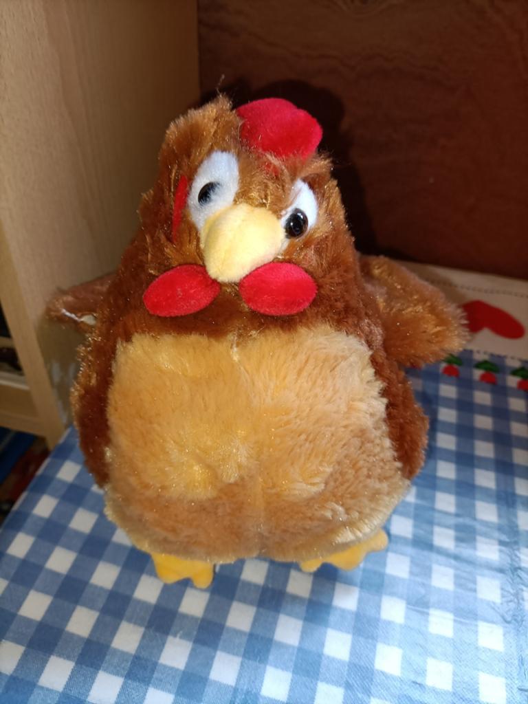 Bruine kip knuffel 21 cm groot, Ophalen of Verzenden, Zo goed als nieuw, Overige typen