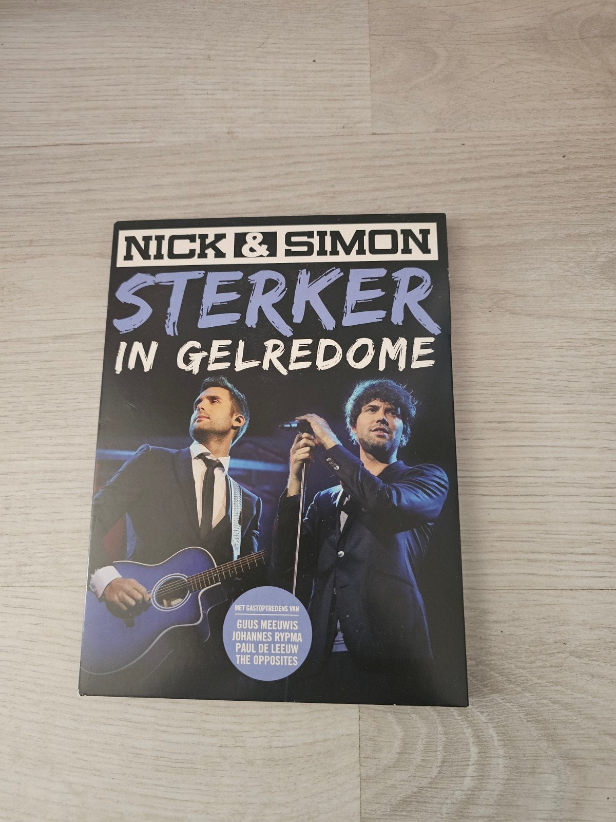 Nick & Simon - Sterker in Gelredome DVD, Gebruikt, Pop, Inclusief doosje, Ophalen of Verzenden