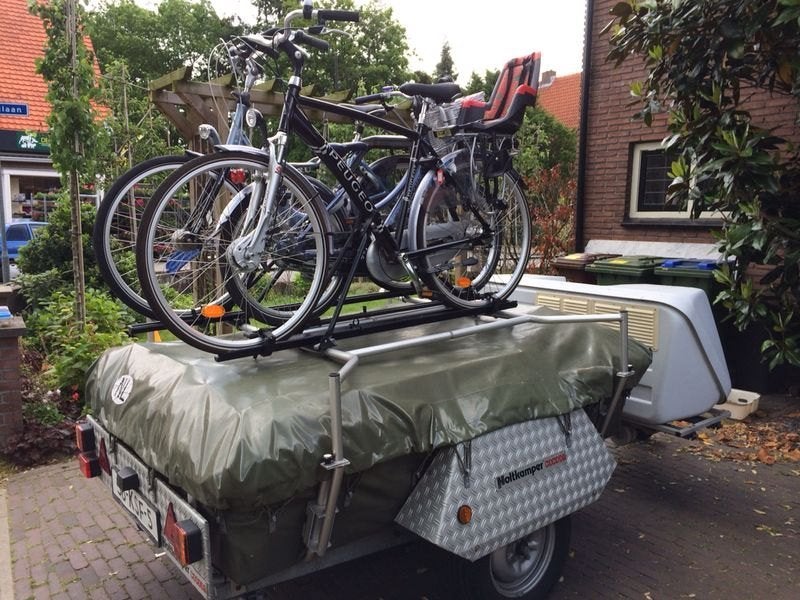 Holtkamper cocoon (bovenop) fietsendager, tot wel 4 fietsen, Ophalen, Gebruikt