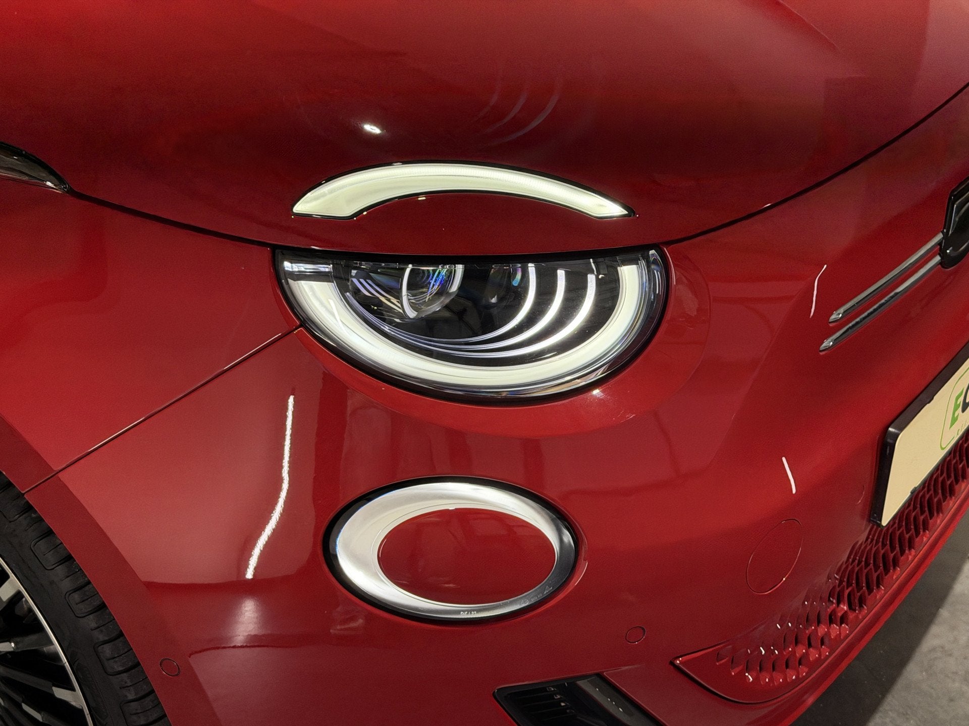 Fiat 500 La Prima 42 kWh | Panorama dak | Apple carplay / An, Auto's, Gebruikt, Met garantie (alle), 4 stoelen, Leder