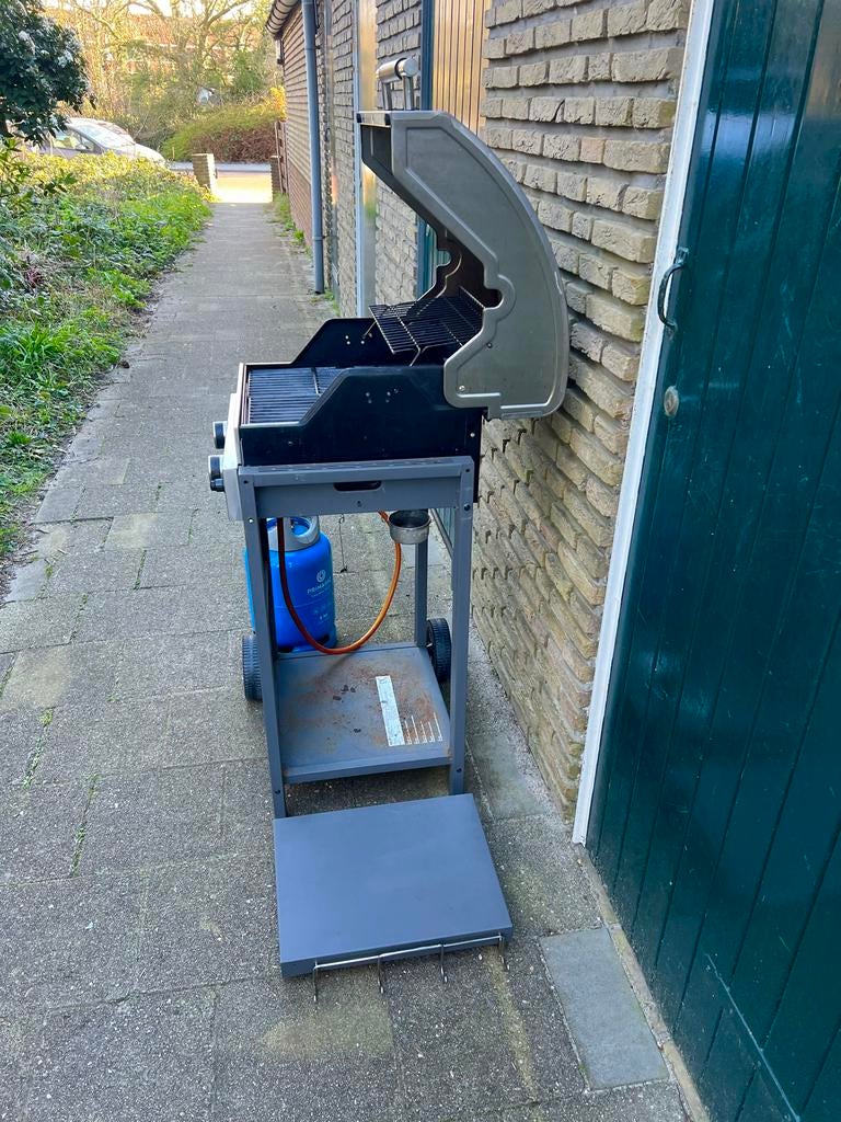 Tenneker gasbarbecue met hoes, Ophalen of Verzenden, Gebruikt
