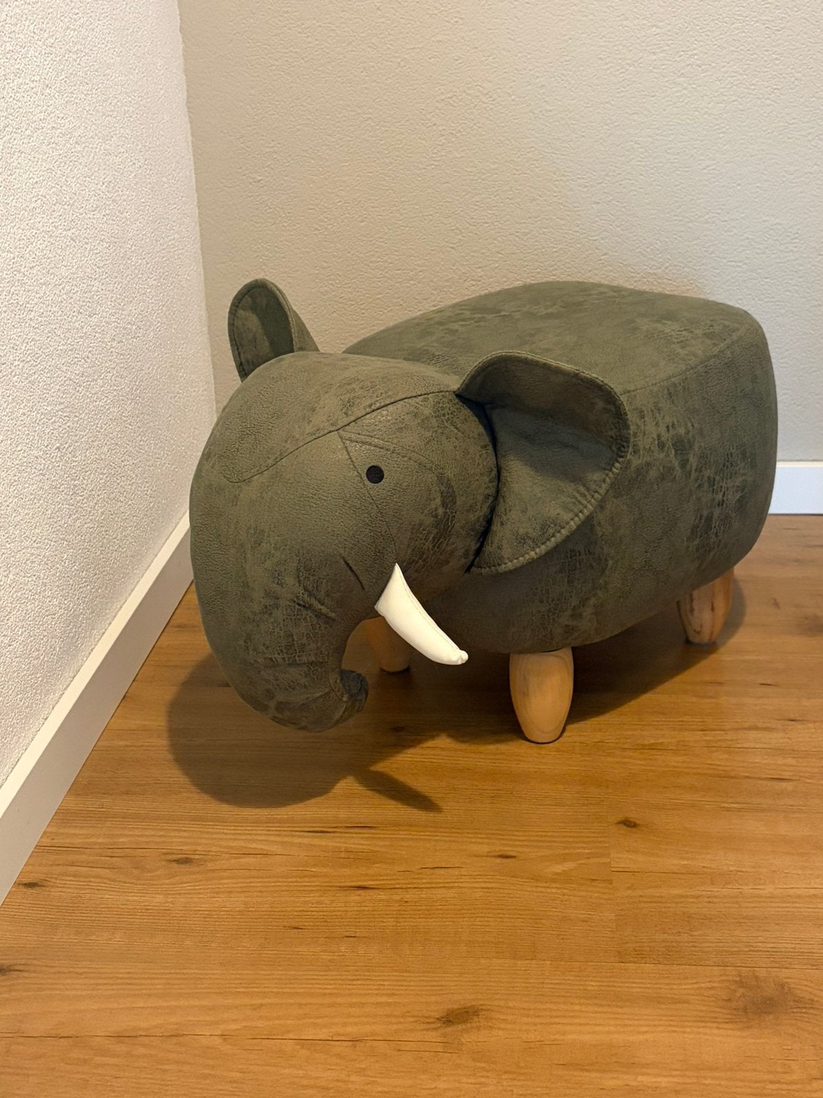 Olifant meubel/ kruk, Ophalen, Minder dan 50 cm, 125 cm of meer, Zo goed als nieuw