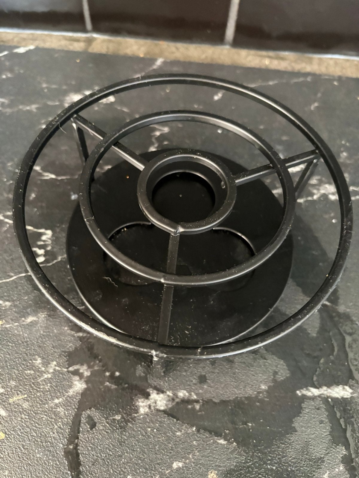 Zwart metalen theepot warmhoudplaat voor 3 theelichtjes, Ophalen, Overige typen, Nieuw, Zwart
