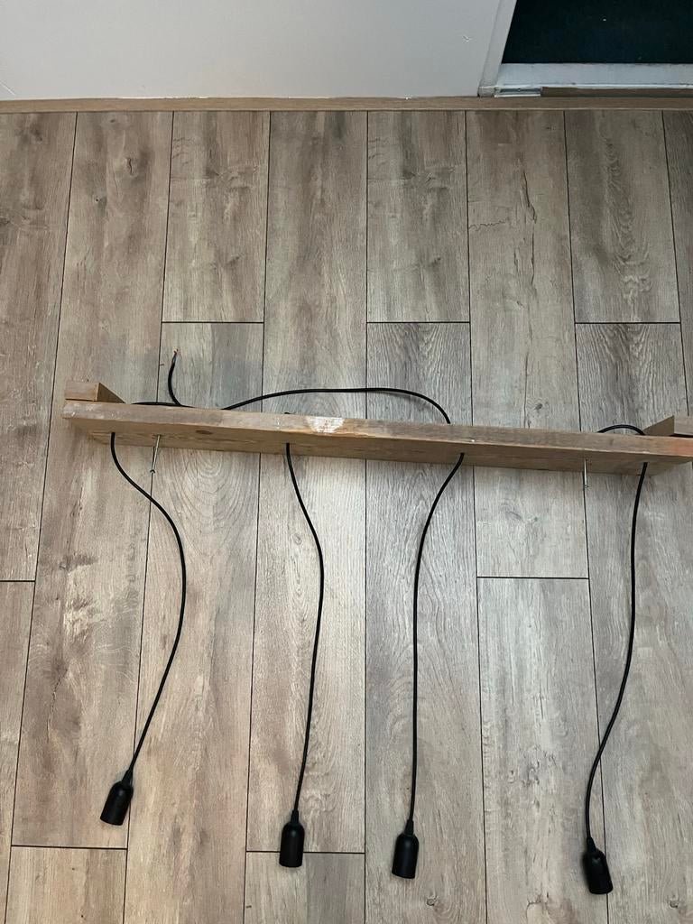 Houten plank hanglamp met 4 fittingen, Ophalen, Gebruikt, Hout, Minder dan 50 cm