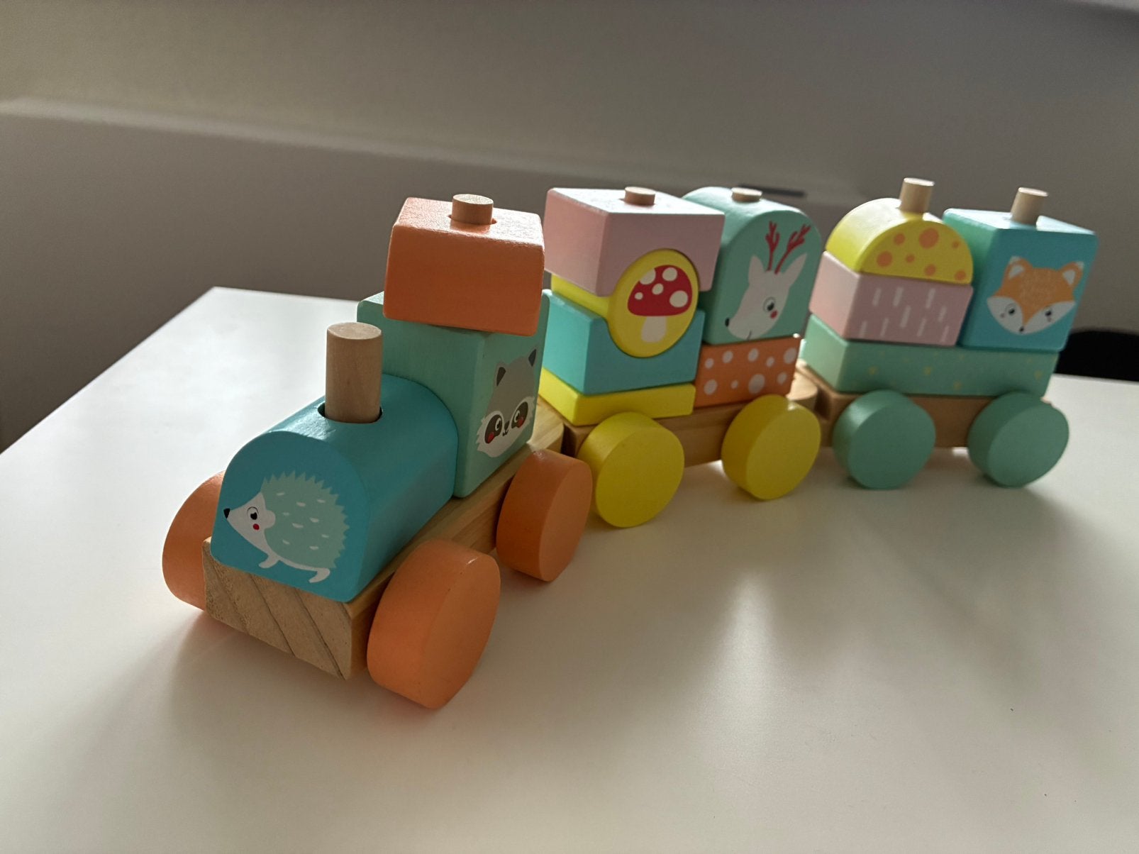 Leuke houten blokkentrein, Kinderen en Baby's, Speelgoed | Houten speelgoed, Ophalen of Verzenden, Zo goed als nieuw
