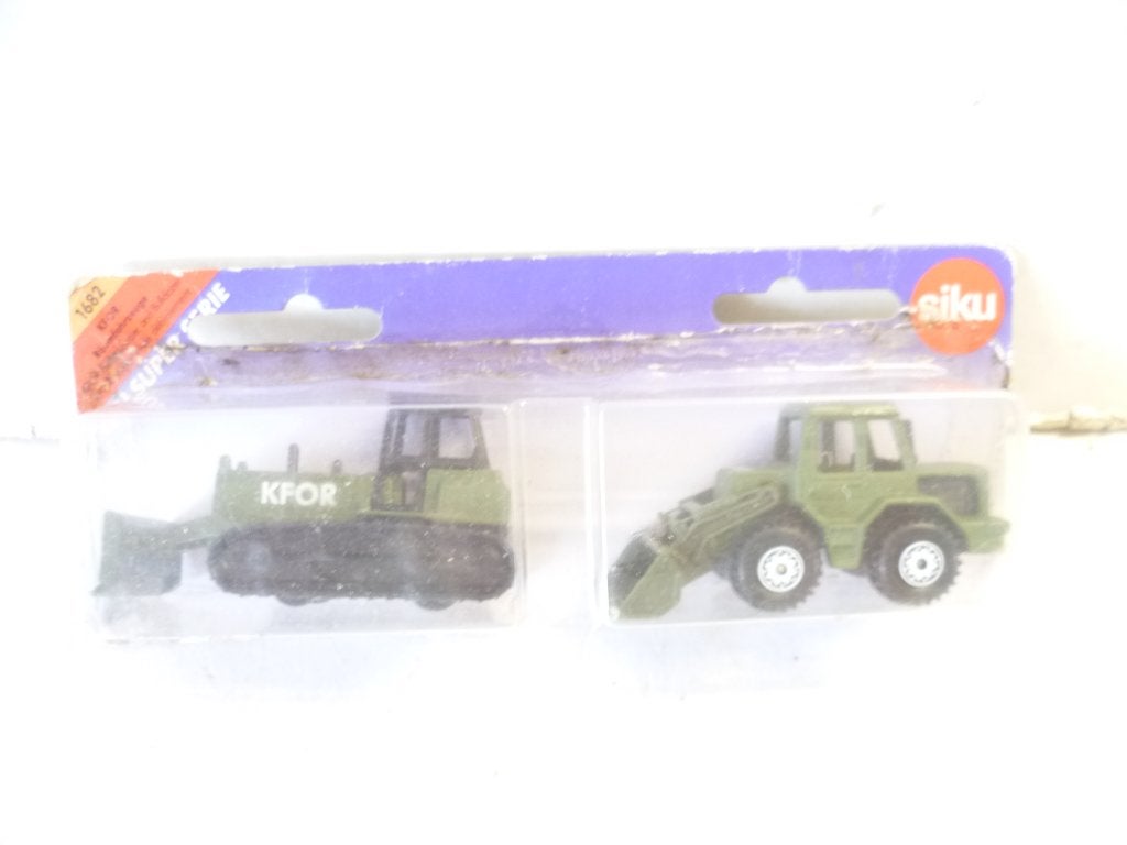 Siku 1682 militair KFOR Loader + Bulldozer modelauto., Ophalen of Verzenden, Nieuw, Auto