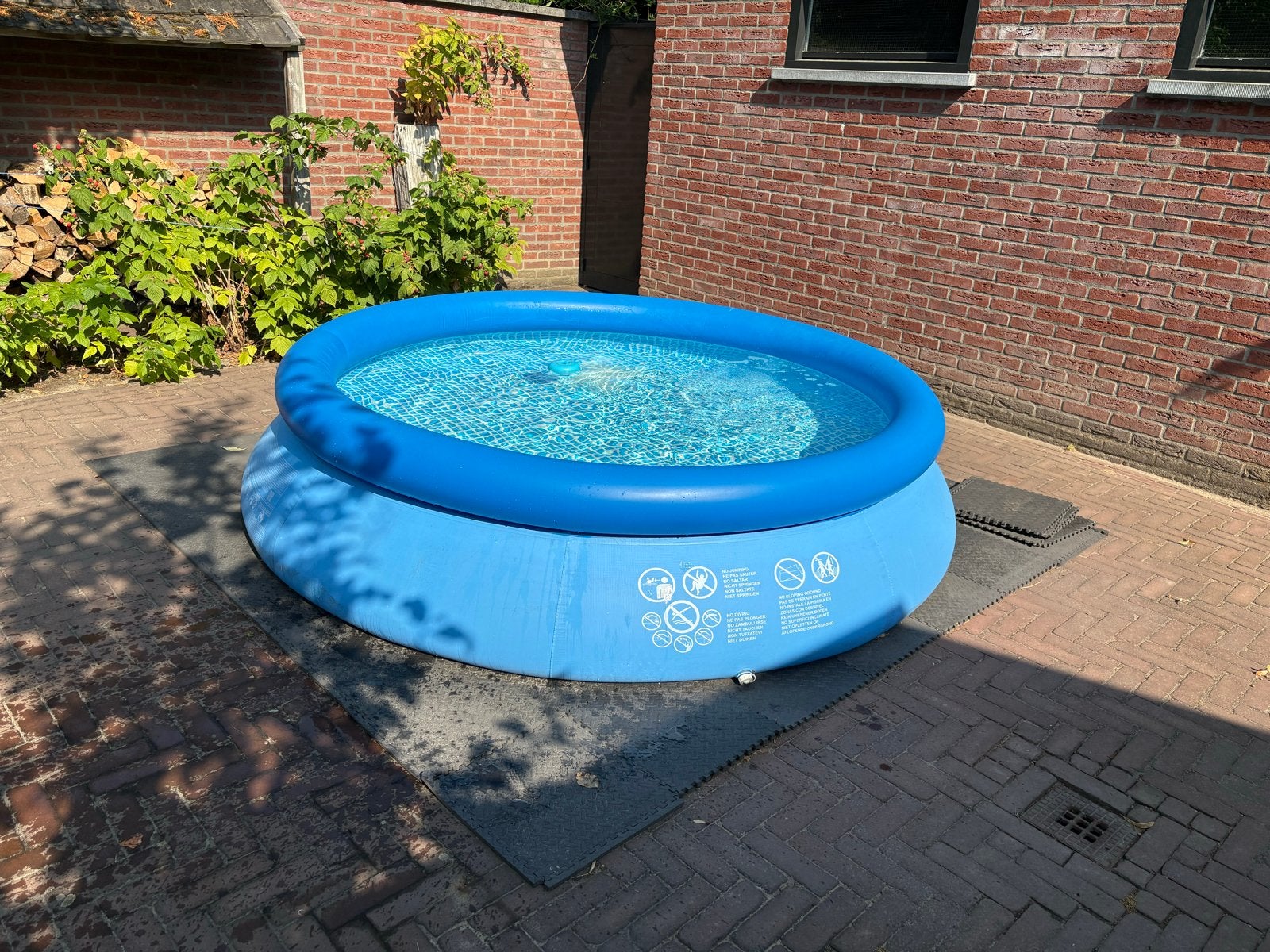Intex Easy Set opblaaszwembad met filterpomp en afdekzeil, Ophalen, Gebruikt, Opblaaszwembad, Rond