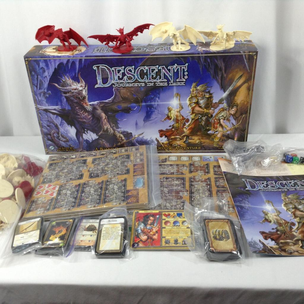 Compleet Descent Journeys in the Dark bordspel in nieuwstaat, Hobby en Vrije tijd, Gezelschapsspellen | Bordspellen, Vijf spelers of meer