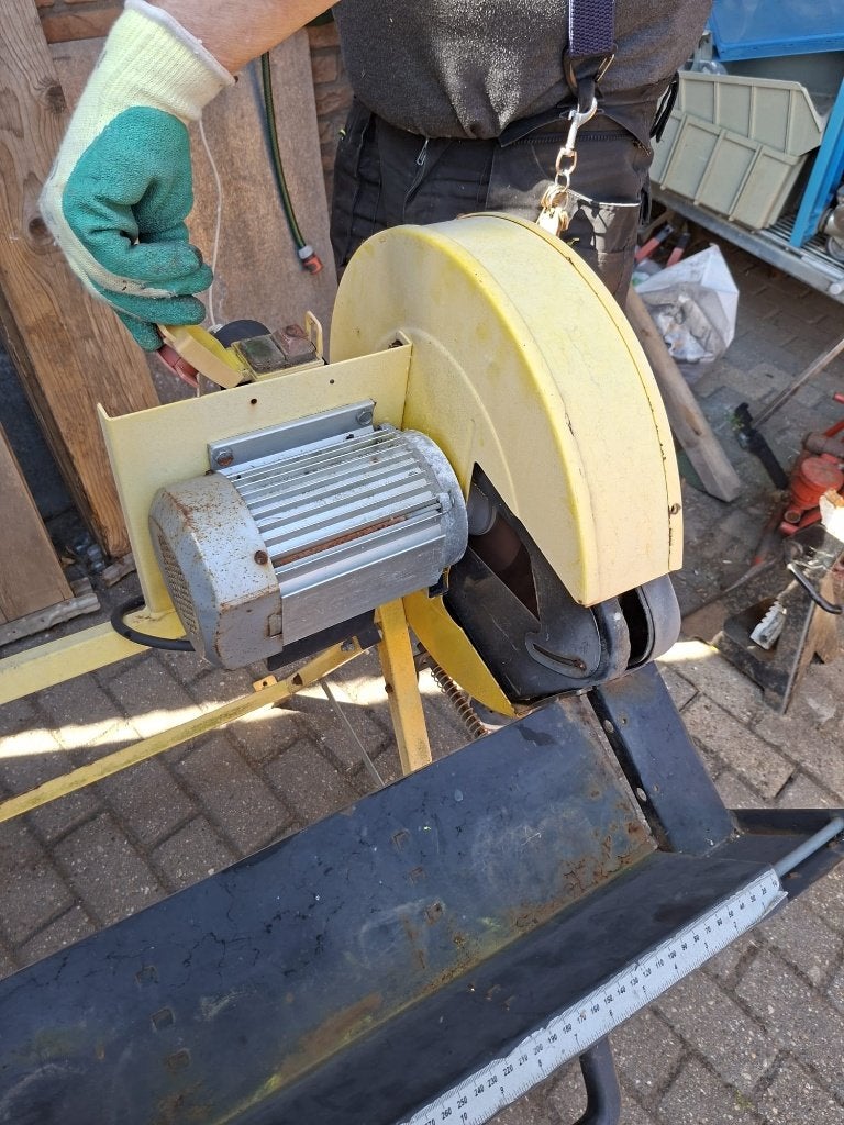 Wip zaag voor b.v. kachelhout