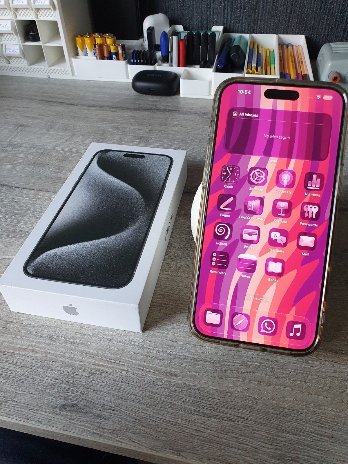 ZGAN iPhone 15 Pro Max met accesiores, Telecommunicatie, Mobiele telefoons | Apple iPhone, Wit, IPhone 15 Pro Max, Zo goed als nieuw