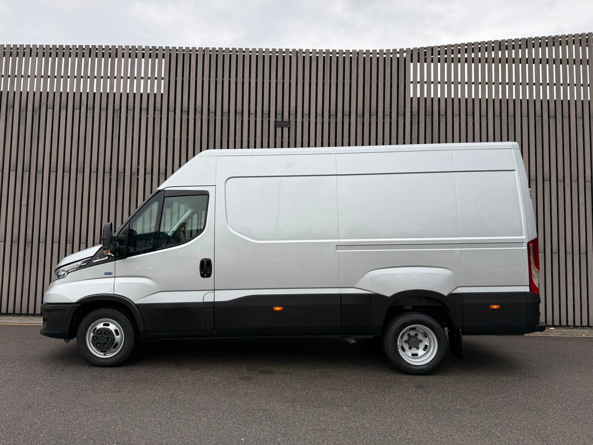 Iveco Daily 35C16V 2.3 Automaat / Dubbel Lucht / 3500 Trekha, Dealer onderhouden, Gebruikt, Euro 6, Iveco