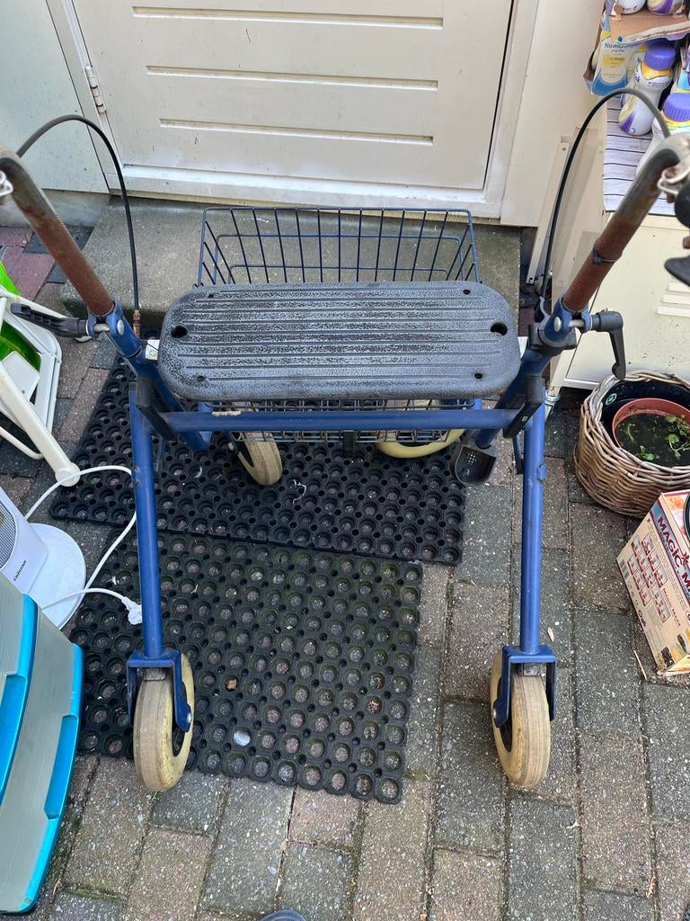 Rollator, Diversen, Rollators, Ophalen of Verzenden, Zo goed als nieuw