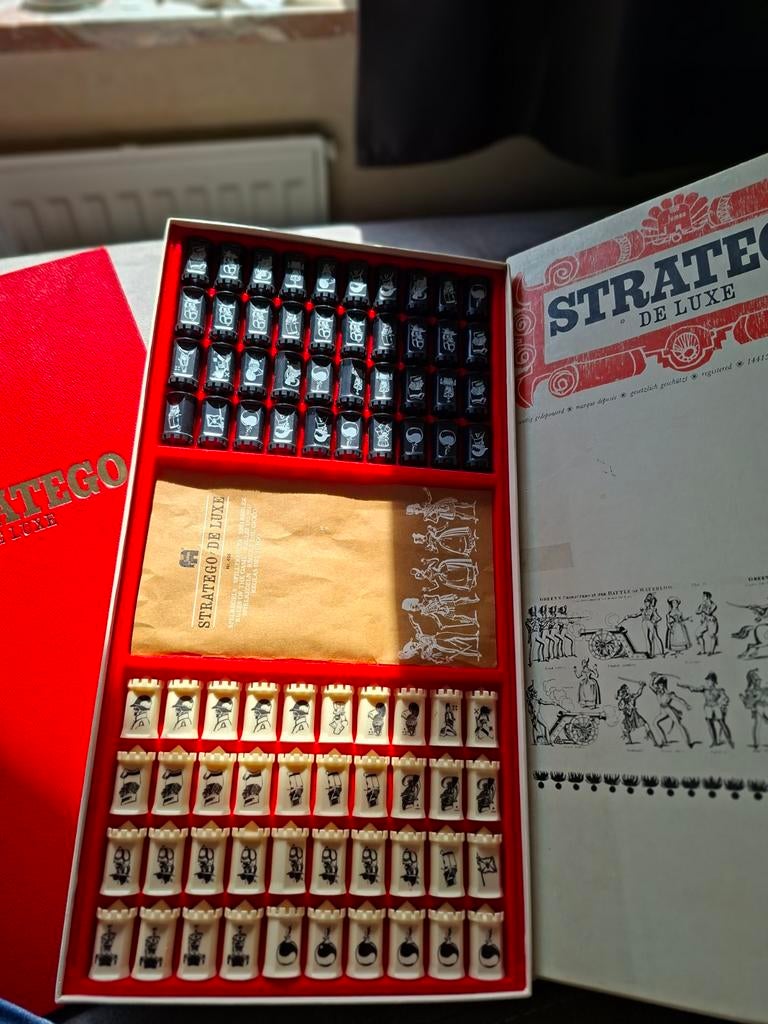 Stratego de luxe, Hobby en Vrije tijd, Gezelschapsspellen | Bordspellen, Ophalen of Verzenden, Nieuw