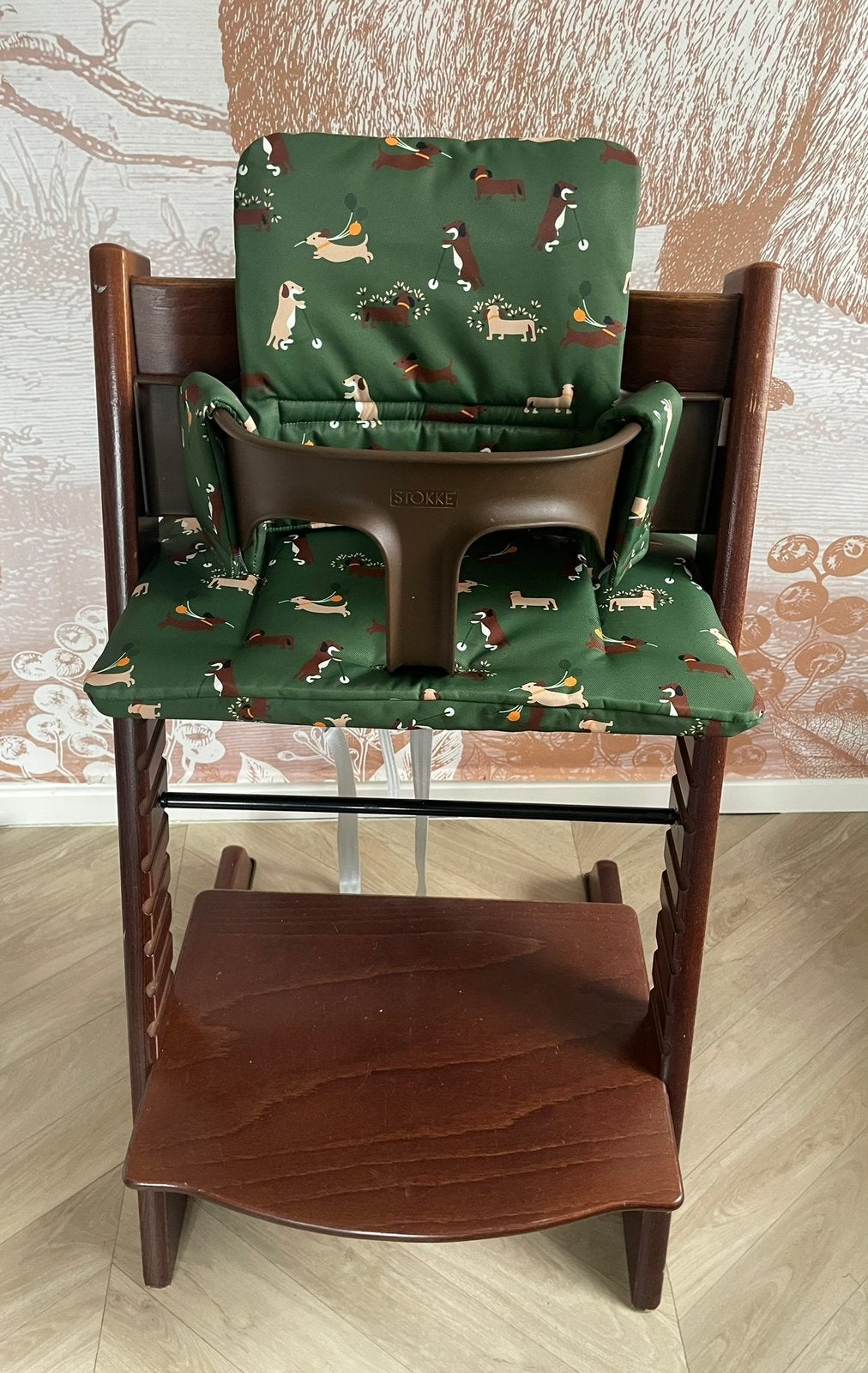 Nieuw! Teckel hondjes groen Stokke Tripp Trapp stoel kussens, Stoelverkleiner, Meegroeistoel, Stokke, Stokke