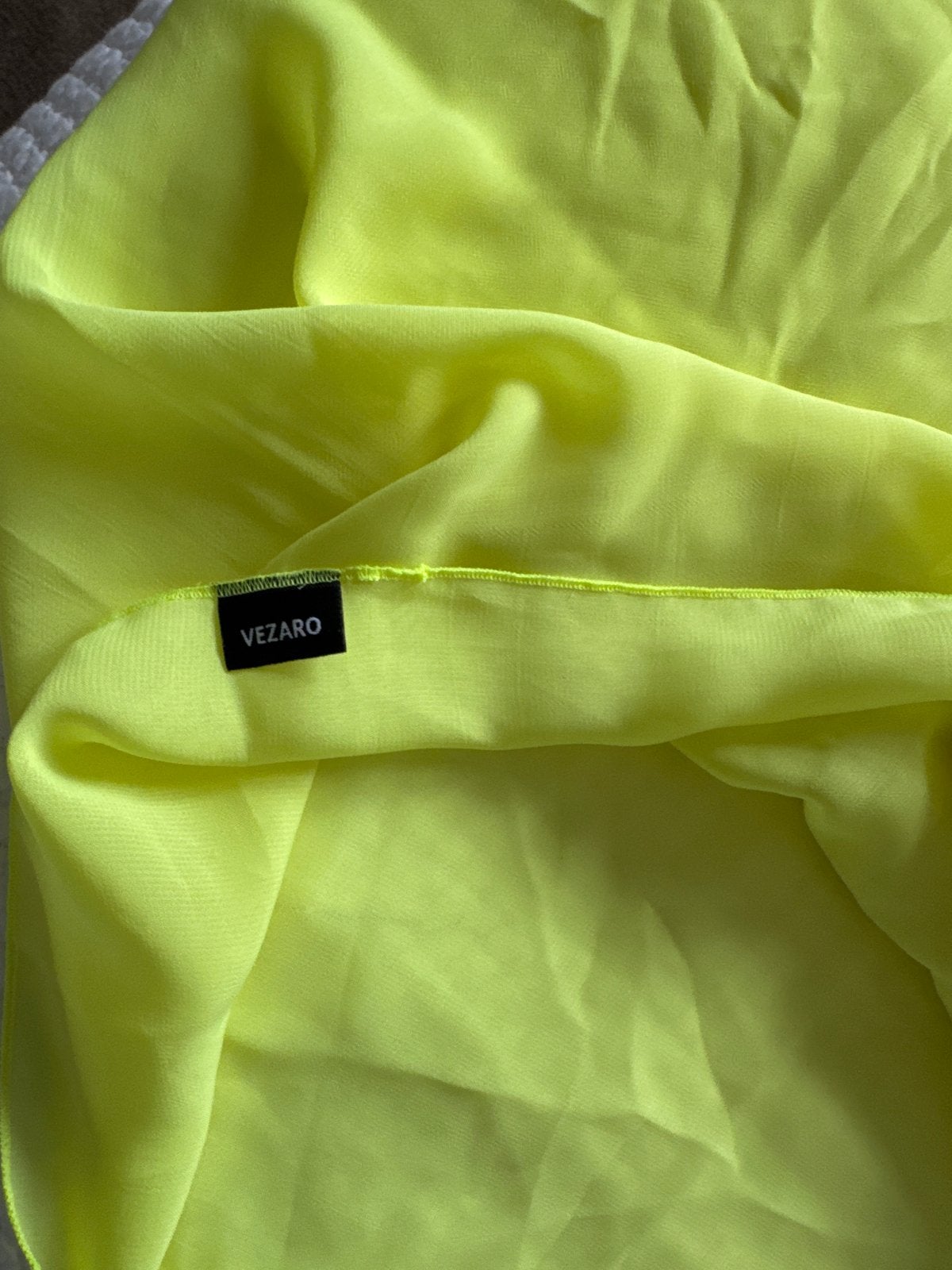 Neon Gele Omslagdoek Bikini - Vezaro, Ophalen of Verzenden, Nieuw, Overige kleuren, Overige typen