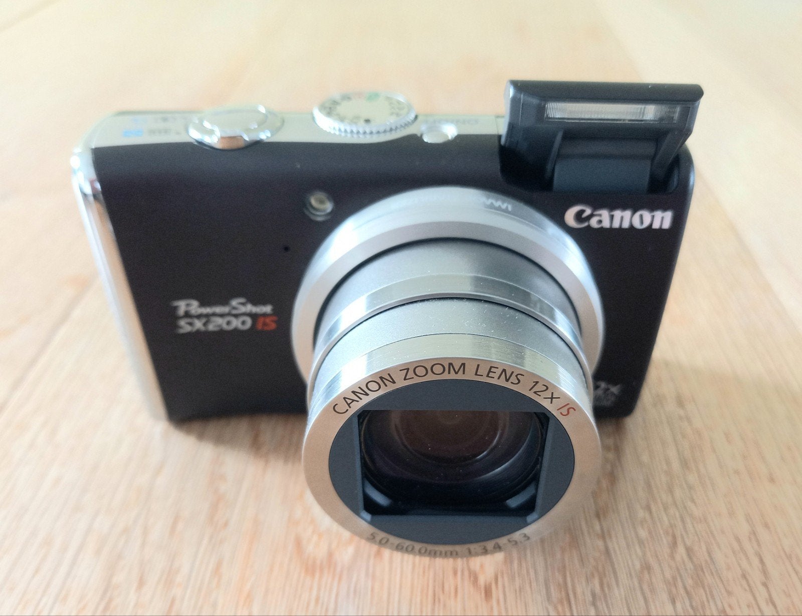 CANON SX200is Batterij, oplader, SD-kaart 8GB, tas Samsonite, Ingebouwde flitser, Canon, 12 megapixels, Accu