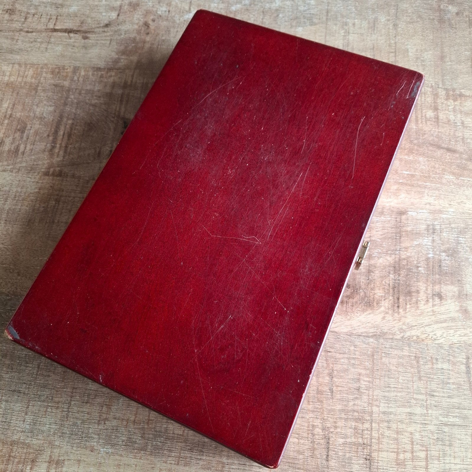 Backgammon spel in houten kist - sluiting defect, Een of twee spelers, Ophalen of Verzenden, Gebruikt, Onbekend