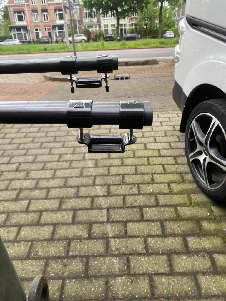 Dakdragers (voor auto met dakrails), Ophalen, Zo goed als nieuw
