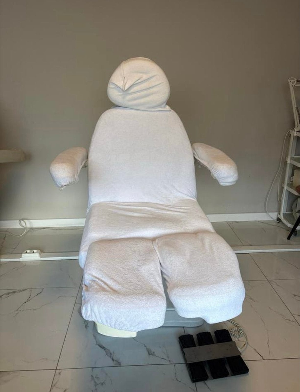 Pedicure/ behandelstoel, Ophalen, Kunststof, Gebruikt, Wit